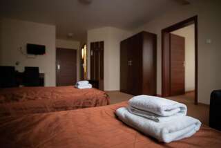Отель Hotel Marina Nielisz Двухместный номер с 1 кроватью или 2 отдельными кроватями-4